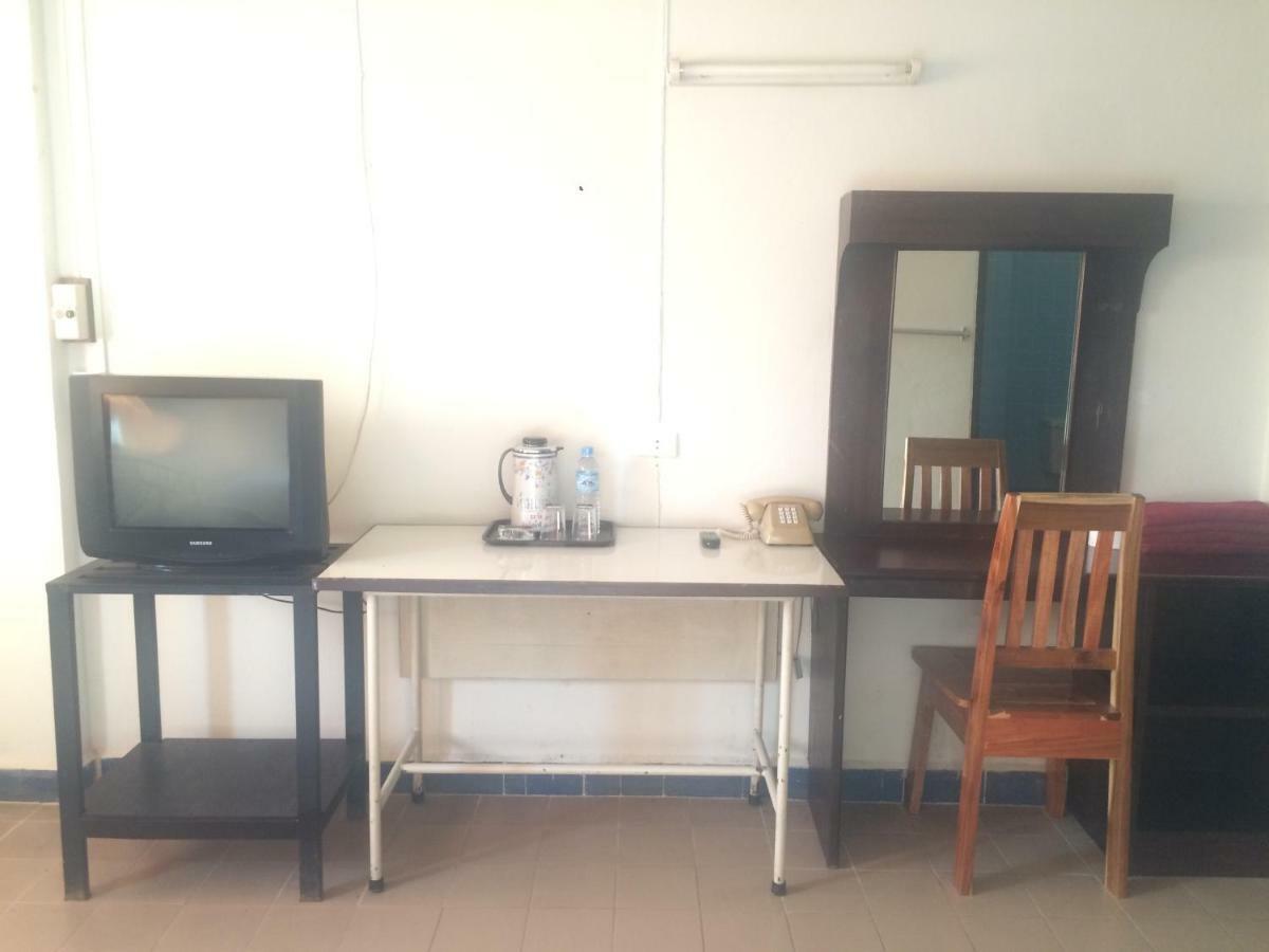 Thairungruang Hotel Surat Thani Exterior foto